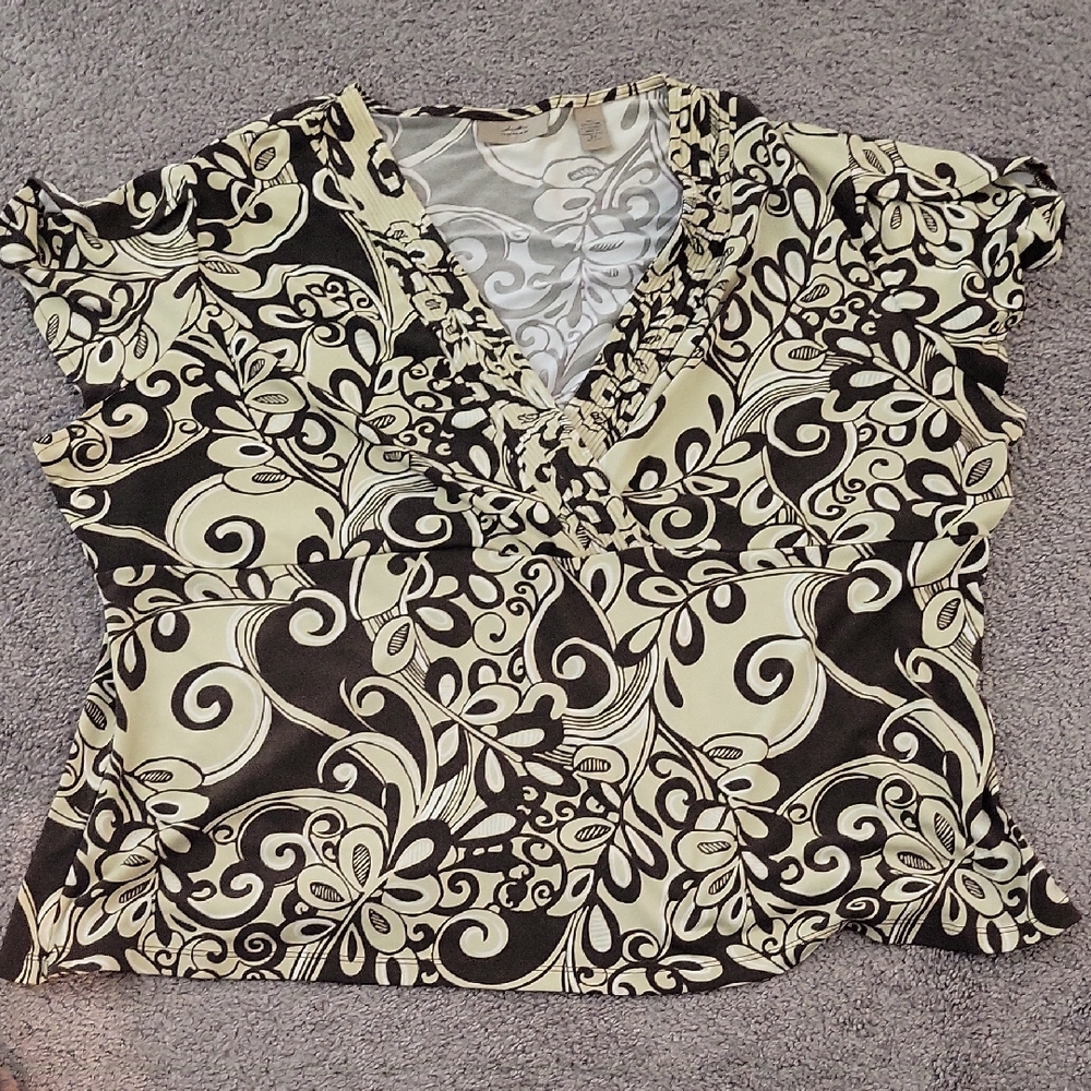 Elegant Black and Cream Women's Blouse